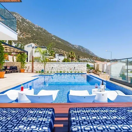 3 Bedroom Seaview With Private Indoor And Outdoor Pool Вилла *