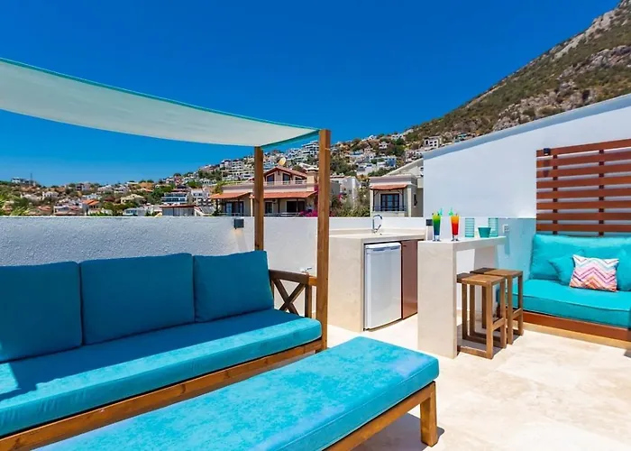 3 Bedroom Seaview With Private Indoor And Outdoor Pool Вилла