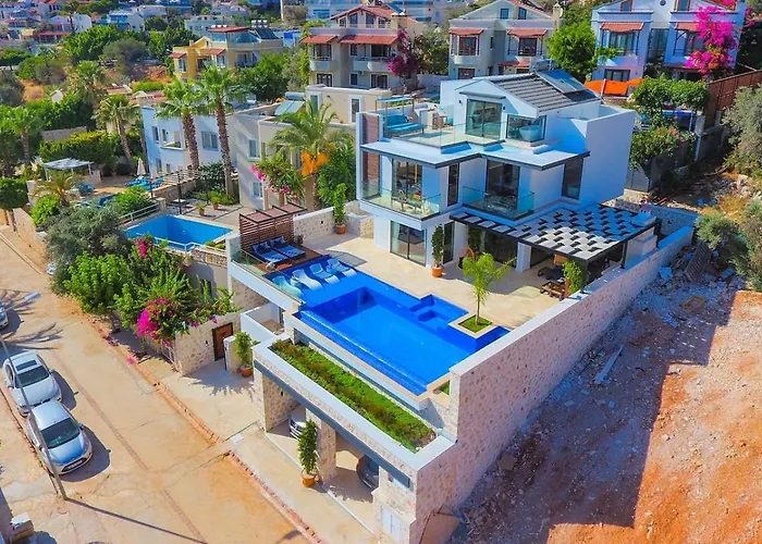 3 Bedroom Seaview With Private Indoor And Outdoor Pool Вилла *