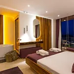 3 Bedroom Seaview With Private Indoor And Outdoor Pool