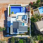 Villa 3 Bedroom Seaview With Private Indoor And Outdoor Pool