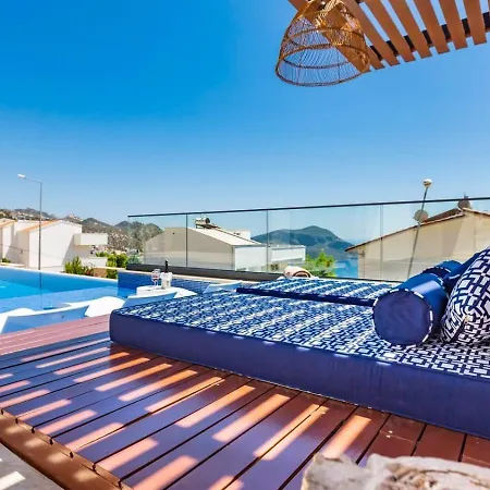 Villa 3 Bedroom Seaview With Private Indoor And Outdoor Pool *