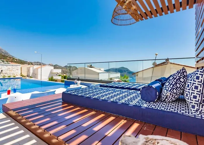 Villa 3 Bedroom Seaview With Private Indoor And Outdoor Pool *