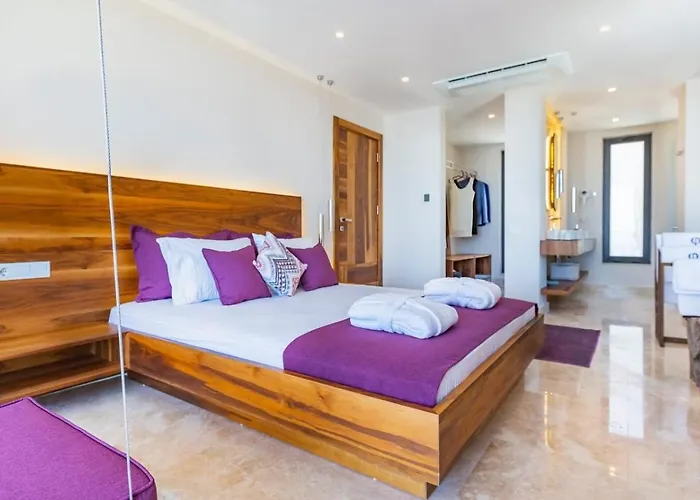 Villa 3 Bedroom Seaview With Private Indoor And Outdoor Pool